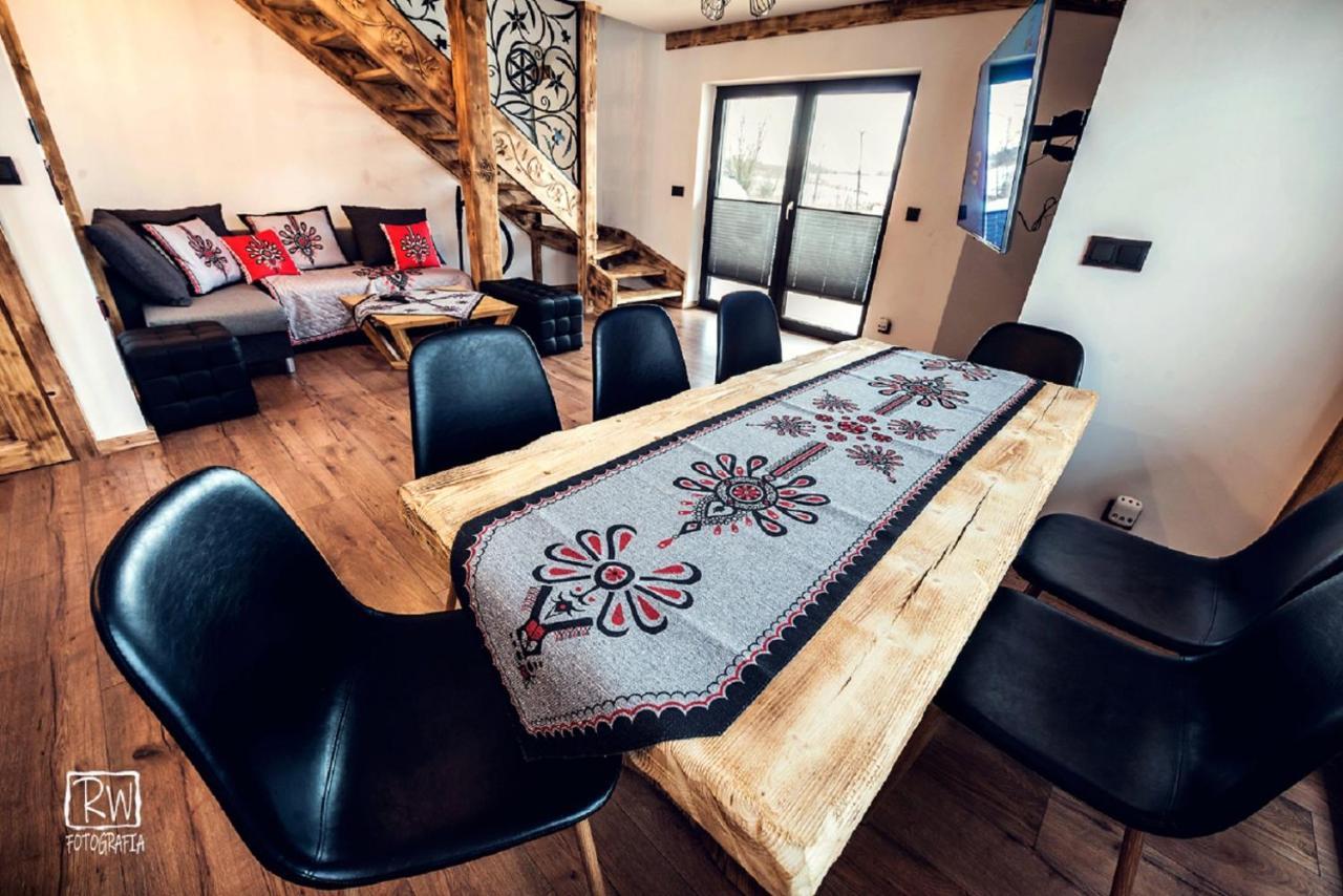 Laura Resort - Luxury Chalets Z Jacuzzi 샤플라리 외부 사진